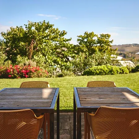 Borgo Della Spiga Country house *
